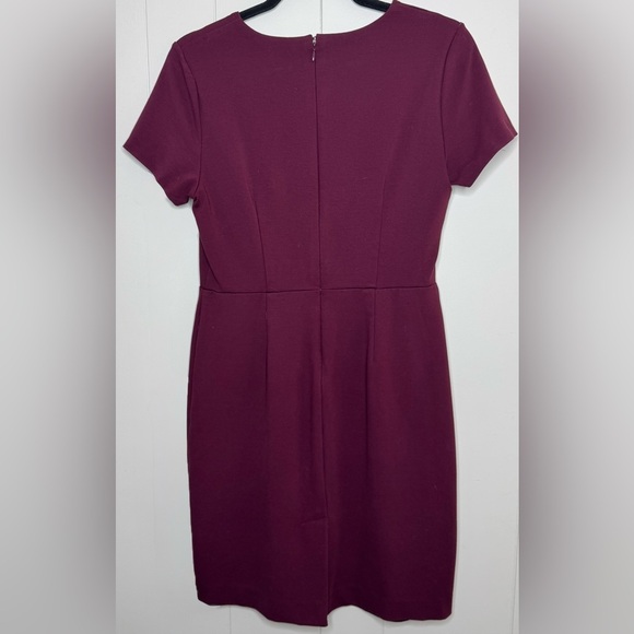 Ann Taylor All Day Ponte Knit Short Sleeve Dress Burgundy Size 2 - Picture 2 of 8